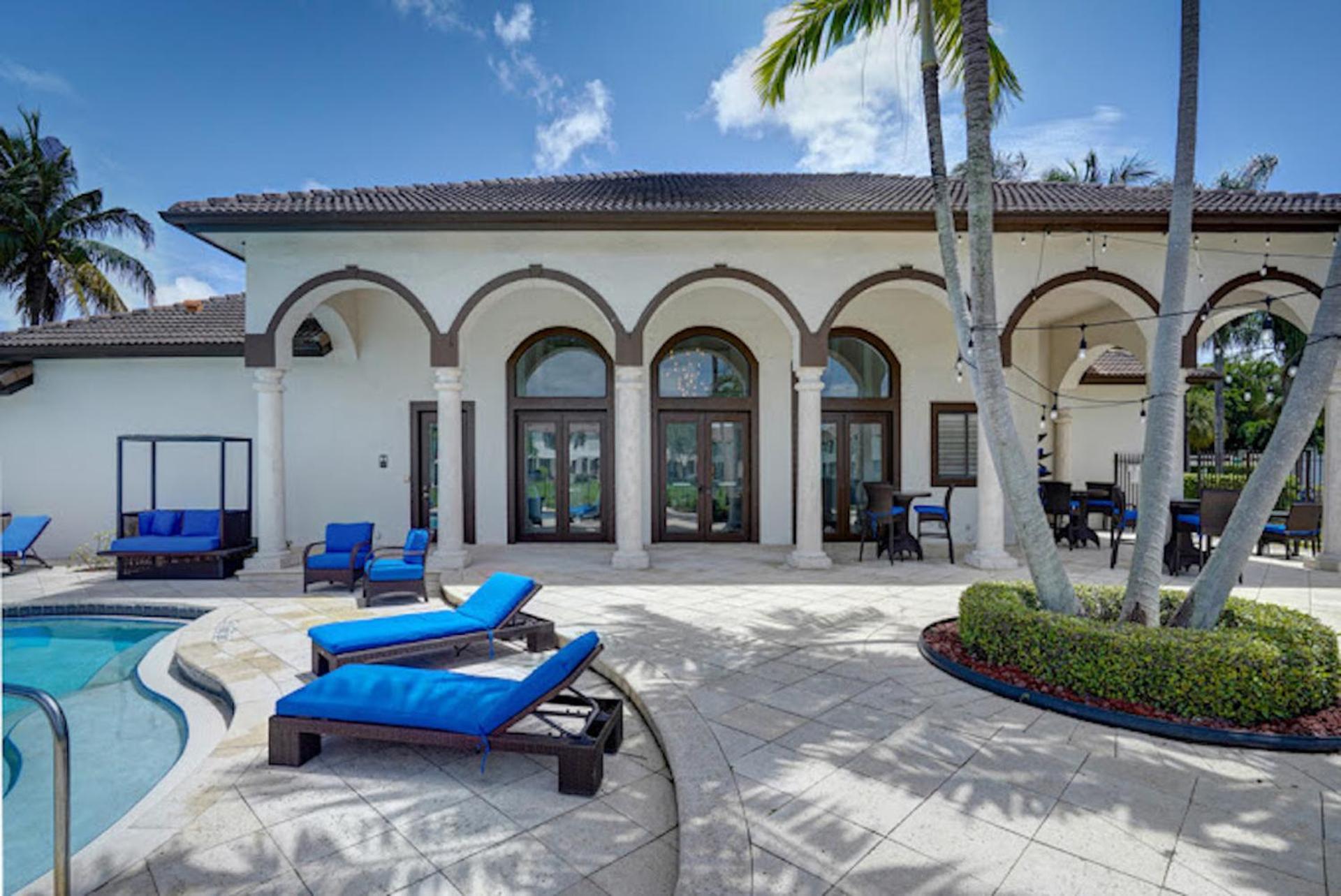 Newly Renovated Townhome With King Bed Delray Beach Extérieur photo